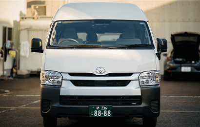 HiAce (14-Seater)—thumbnail2