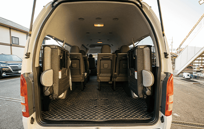 HiAce (14-Seater)—thumbnail5